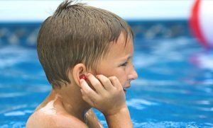 Read more about the article How Triage Nurses Help Patients and Doctors with Common Health Concerns – Swimmers Ear