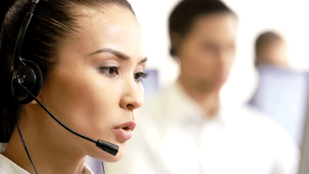 Medical answering services represented by a nonclinical operator in a call center.